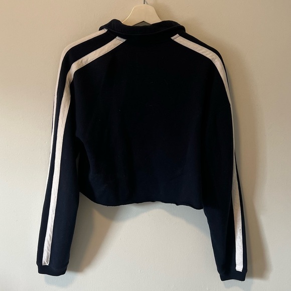 Hollister Collared Crop Top - Picture 4 of 9